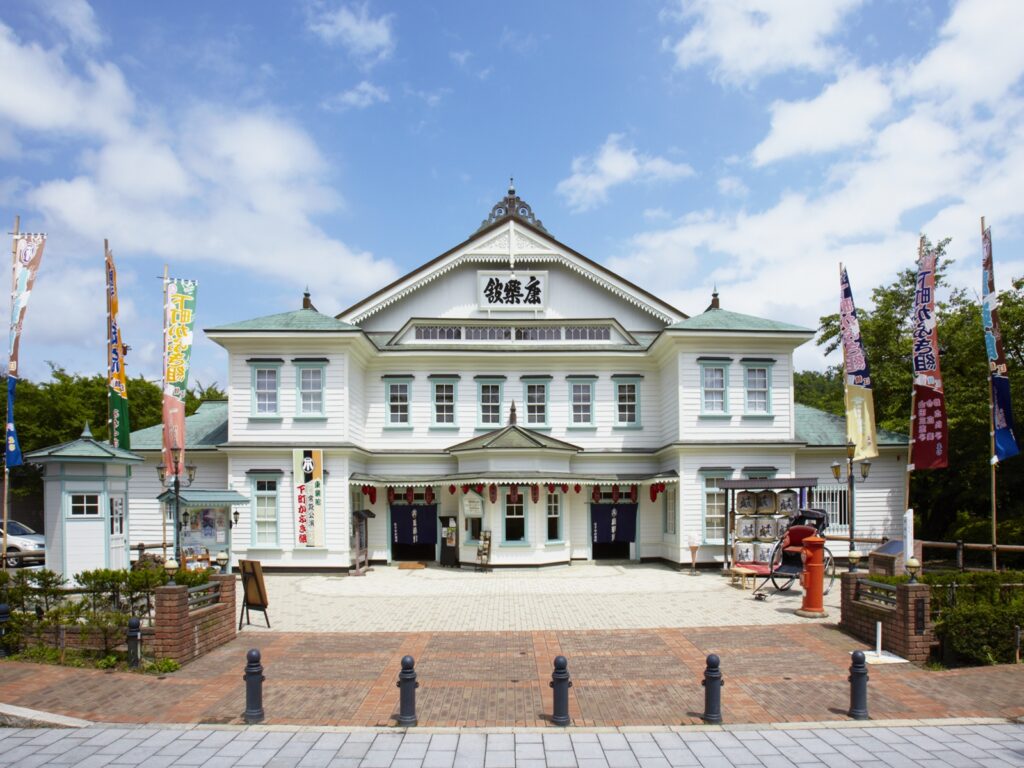 明治の芝居小屋　康楽館